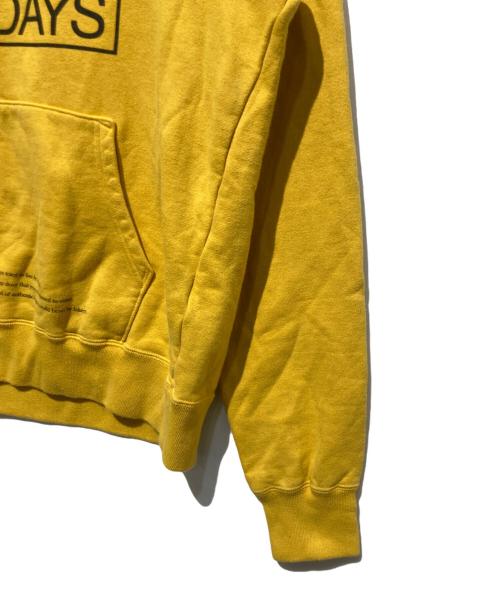 UNDERCOVER（アンダーカバー）UNDERCOVER (アンダーカバー) WEEKEND MONDAYS パーカー イエロー サイズ:3の古着・服飾アイテム
