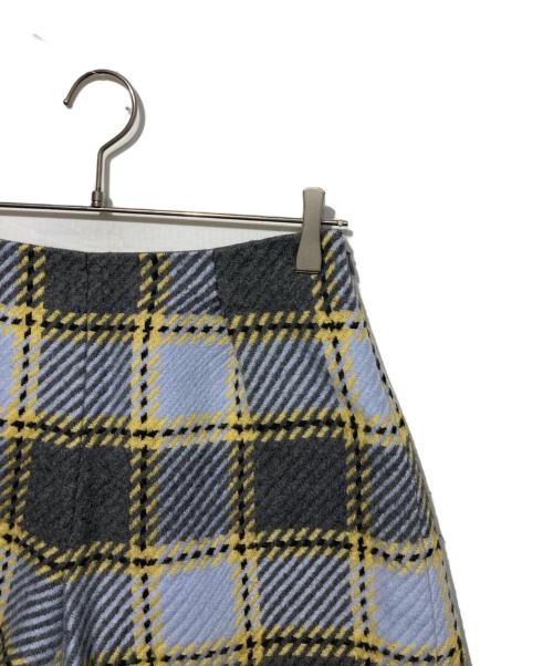 BLUE LABEL CRESTBRIDGE（ブルーレーベルクレストブリッジ）BLUE LABEL CRESTBRIDGE (ブルーレーベルクレストブリッジ) チェックショートパンツ グレー サイズ:36の古着・服飾アイテム