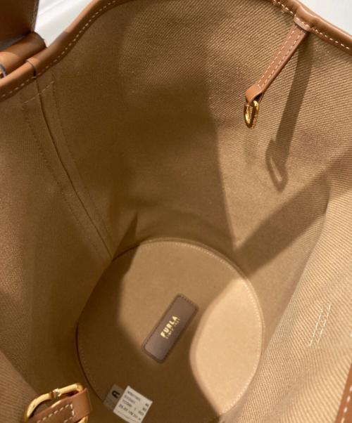 FURLA（フルラ）FURLA (フルラ) lidoバケットバッグ ベージュの古着・服飾アイテム