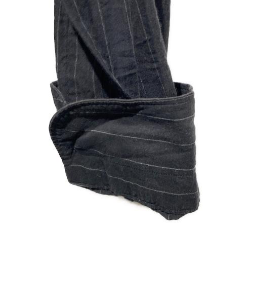 COMOLI（コモリ）COMOLI (コモリ) ストライプバンドカラーシャツ ブラック サイズ:2の古着・服飾アイテム