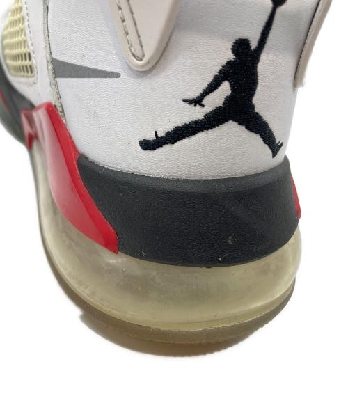 NIKE（ナイキ）NIKE (ナイキ) Jordan Mars 270 GS ミッドカットスニーカー　ジョーダン　マーズ　270　GS　ミッドカットスニーカー ホワイト×レッド サイズ:24㎝の古着・服飾アイテム