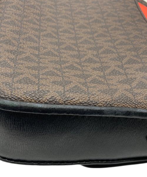 MICHAEL KORS（マイケル・コース）MICHAEL KORS (マイケル・コース) ショルダーバッグ ブラウン×オレンジの古着・服飾アイテム