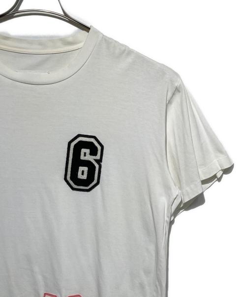 MM6 Maison Margiela（エムエムシックスメゾンマルジェラ）MM6 Maison Margiela (エムエムシックスメゾンマルジェラ) ワッペンクルーネックTシャツ ホワイト サイズ:Sの古着・服飾アイテム