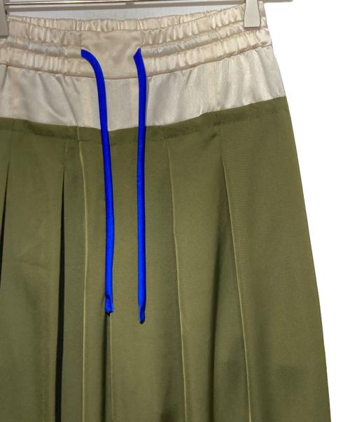 OMMO（オーエムエムオー）OMMO (オーエムエムオー) BOLCKING EASY TUCK PT ベージュ オリーブ サイズ:38の古着・服飾アイテム