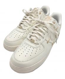 NIKE（ナイキ）の古着「Women's Air Force 1 '07 LX ローカットスニーカー」｜ホワイト
