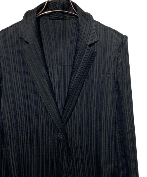ISSEY MIYAKE FETE A-POC（イッセイミヤケフェット）ISSEY MIYAKE FETE A-POC (イッセイミヤケフェット) プリーツジャケット ブラック サイズ:2の古着・服飾アイテム