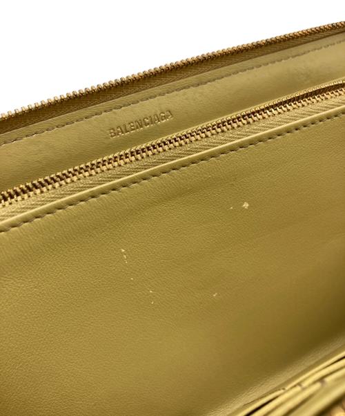BALENCIAGA（バレンシアガ）BALENCIAGA (バレンシアガ) CRUSH CONTINENTAL WALLET ゴールドカラーの古着・服飾アイテム