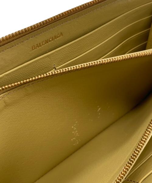 BALENCIAGA（バレンシアガ）BALENCIAGA (バレンシアガ) CRUSH CONTINENTAL WALLET ゴールドカラーの古着・服飾アイテム