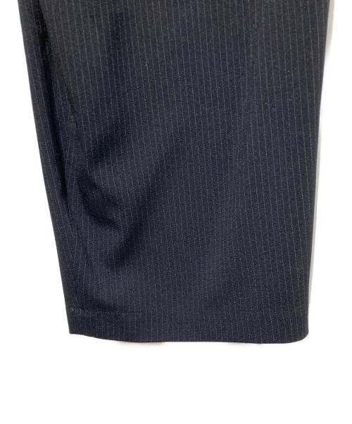 journal standard luxe（ジャーナルスタンダード ラックス）JOURNAL STANDARD LUXE (ジャーナルスタンダード ラックス) ストライプタックパンツ ネイビー サイズ:Mの古着・服飾アイテム