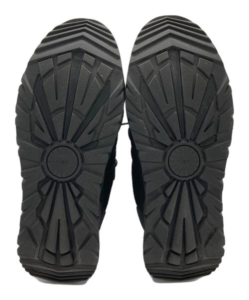 UGG（アグ）UGG (アグ) CAPTRAIL LOW ローカットスニーカー ブラック サイズ:24cmの古着・服飾アイテム