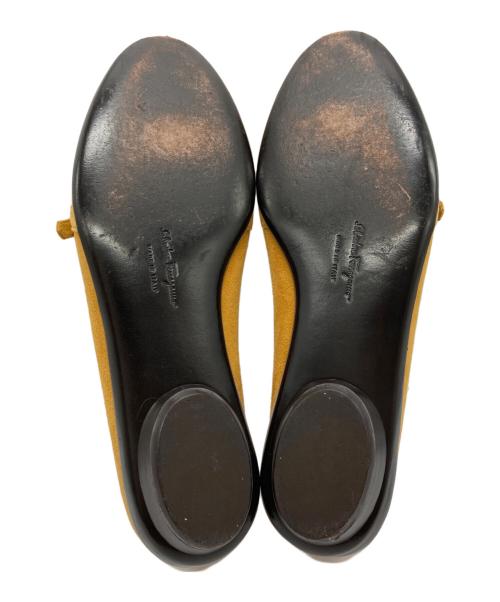 Salvatore Ferragamo（サルヴァトーレ フェラガモ）Salvatore Ferragamo (サルヴァトーレ フェラガモ) AUDREY メリージェーンシューズ ベージュ サイズ:7の古着・服飾アイテム