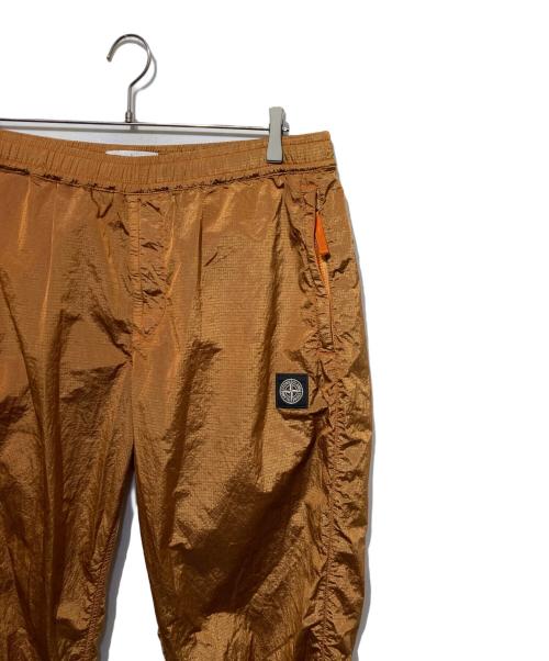 STONE ISLAND（ストーンアイランド）STONE ISLAND (ストーンアイランド) NYLON METAL TRACK PANTS ブラウン サイズ:Lの古着・服飾アイテム