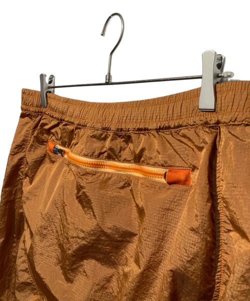 STONE ISLAND（ストーンアイランド）STONE ISLAND (ストーンアイランド) NYLON METAL TRACK PANTS ブラウン サイズ:Lの古着・服飾アイテム