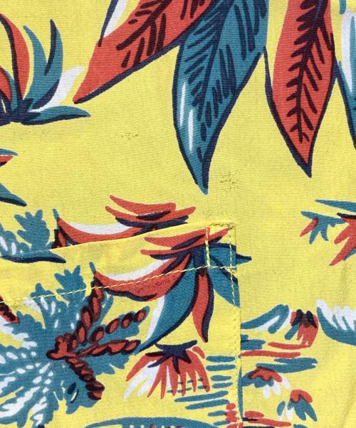 pine mcswine（リアルマッコイズ）Pine Mcswine (リアルマッコイズ) アロハシャツ イエロー サイズ:16 1/2-17の古着・服飾アイテム