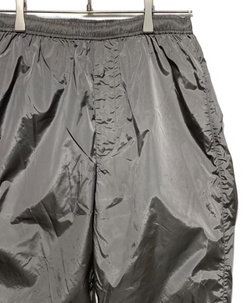 H BEAUTY&YOUTH（エイチ ビューティー&ユース）H BEAUTY&YOUTH (エイチ ビューティー&ユース) OLMETEX CRNCY PHYSCL PANTS グレー サイズ:無しの古着・服飾アイテム