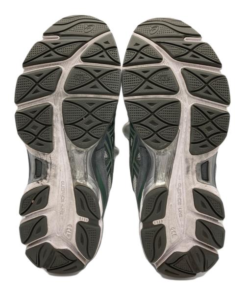 asics（アシックス）asics (アシックス) GEL-NYC ローカットスニーカー ホワイト×グレー サイズ:27.5cmの古着・服飾アイテム