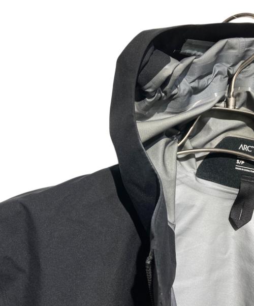 ARC'TERYX（アークテリクス）ARC'TERYX (アークテリクス) BETA JACKET ベータジャケット ブラック サイズ:Sの古着・服飾アイテム