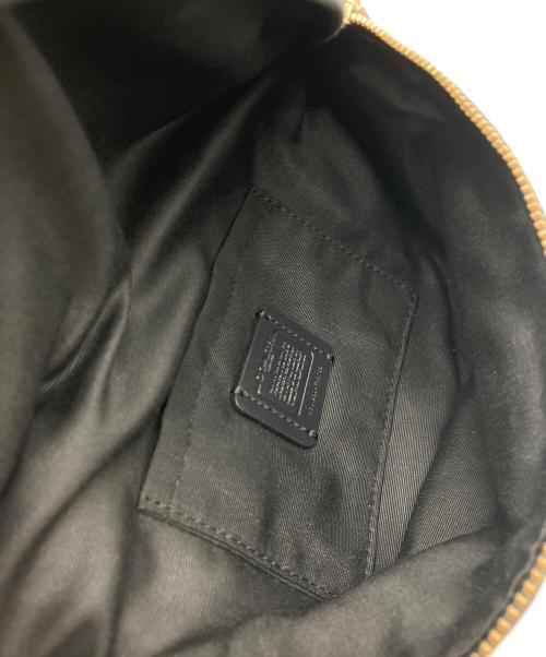COACH（コーチ）COACH (コーチ) ボディバッグ ブラックの古着・服飾アイテム
