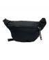 MONCLER (モンクレール) FELICIE GM BELT BAG ブラック：35000円