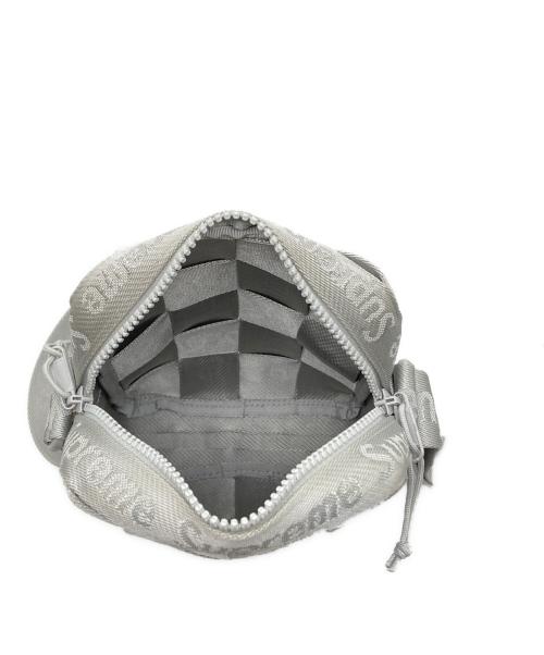 SUPREME（シュプリーム）SUPREME (シュプリーム) WOVEN SHOULDER BAG シルバーの古着・服飾アイテム