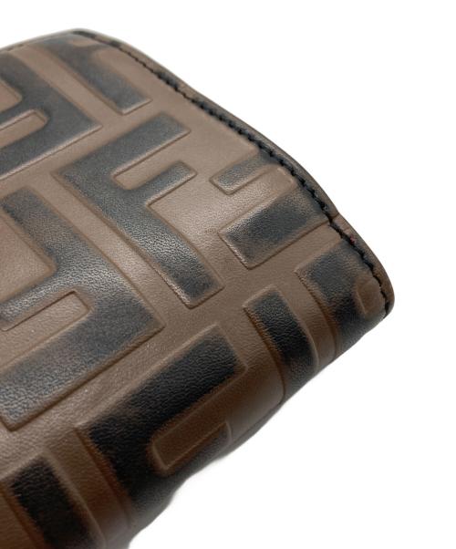FENDI（フェンディ）FENDI (フェンディ) 2つ折り財布 ブラウンの古着・服飾アイテム