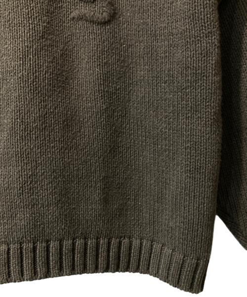 stussy（ステューシー）stussy (ステューシー) EMBROIDERED V-NECK LOGO SWEATER ブラウン サイズ:Mの古着・服飾アイテム
