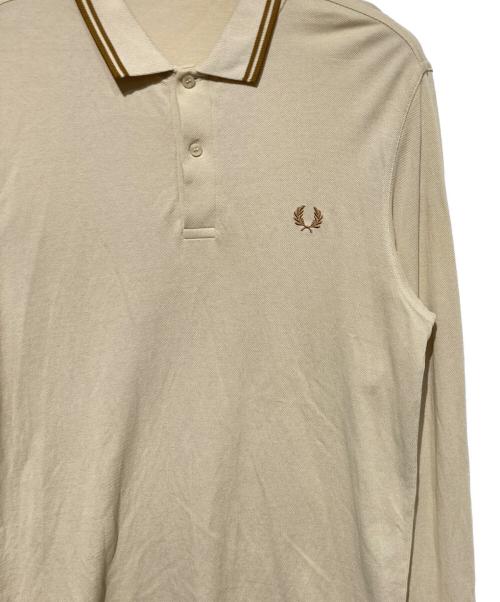 FRED PERRY（フレッドペリー）FRED PERRY (フレッドペリー) ロングスリーブポロシャツ ベージュ サイズ:Ｍの古着・服飾アイテム