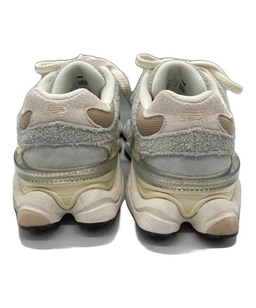 NEW BALANCE（ニューバランス）NEW BALANCE (ニューバランス) ローカットスニーカー ホワイト×グレー サイズ:24cmの古着・服飾アイテム
