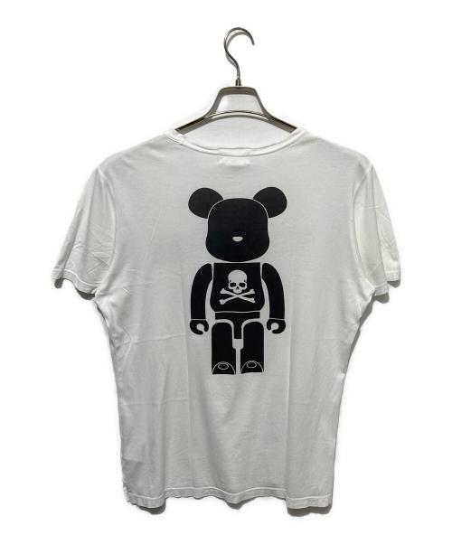 Mastermind JAPAN（マスターマインド ジャパン）Mastermind JAPAN (マスターマインド ジャパン) BEAR BRICK (ベアブリック) Tシャツ ホワイト サイズ:Mの古着・服飾アイテム