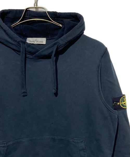 STONE ISLAND（ストーンアイランド）STONE ISLAND (ストーンアイランド) ガーメントダイコットンプルオーバースウェットフーディー ネイビー サイズ:Mの古着・服飾アイテム