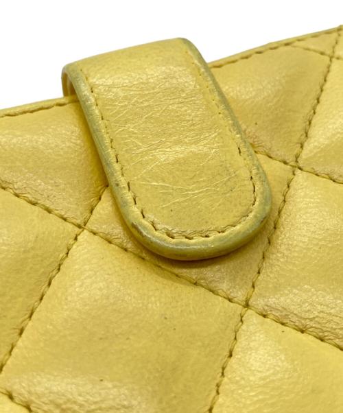 CHANEL（シャネル）CHANEL (シャネル) マトラッセ 三つ折り財布 イエローの古着・服飾アイテム