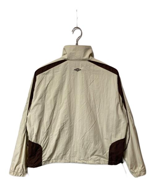 UMBRO（アンブロ）UMBRO (アンブロ) FREAK'S STORE (フリークスストア) 別注 ナイロンジャケット ベージュ サイズ:Mの古着・服飾アイテム