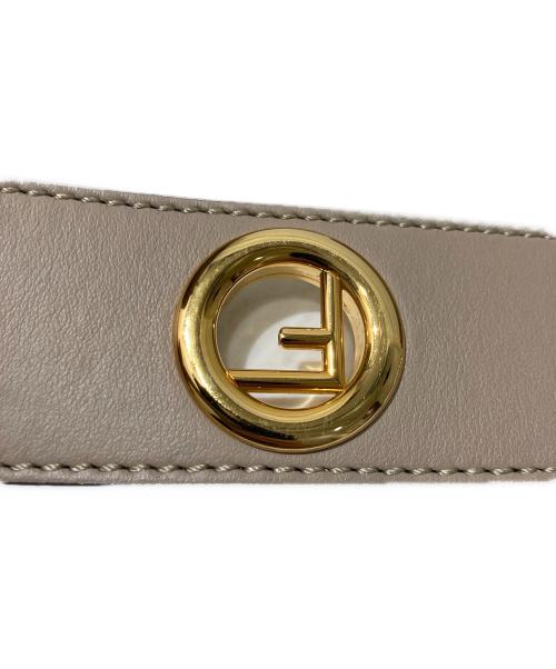 FENDI（フェンディ）FENDI (フェンディ) キャム ショルダーバッグ ベージュの古着・服飾アイテム