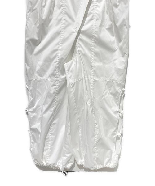 MAISON SPECIAL（メゾンスペシャル）MAISON SPECIAL (メゾンスペシャル) 2way Suspender Parachute Pants ホワイト サイズ:38の古着・服飾アイテム
