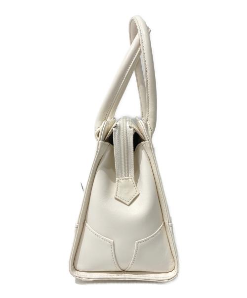 Vivienne Westwood（ヴィヴィアンウエストウッド）Vivienne Westwood (ヴィヴィアンウエストウッド) プレーンバッグ ハンドバッグ ホワイトの古着・服飾アイテム