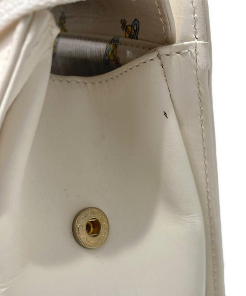 Vivienne Westwood（ヴィヴィアンウエストウッド）Vivienne Westwood (ヴィヴィアンウエストウッド) プレーンバッグ ハンドバッグ ホワイトの古着・服飾アイテム