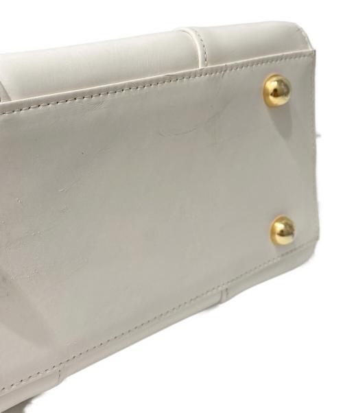 Vivienne Westwood（ヴィヴィアンウエストウッド）Vivienne Westwood (ヴィヴィアンウエストウッド) プレーンバッグ ハンドバッグ ホワイトの古着・服飾アイテム