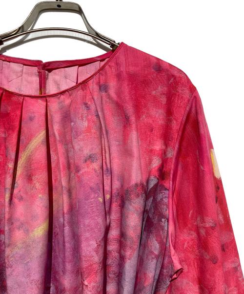 HERALBONY（ヘラルボニー）HERALBONY (ヘラルボニー) クルーネックワンピース「忘れ物」 ピンク サイズ:Fの古着・服飾アイテム