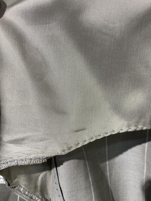 BRUNELLO CUCINELLI（ブルネロクチネリ）BRUNELLO CUCINELLI (ブルネロクチネリ) ストライプテーラードジャケット グレー サイズ:48の古着・服飾アイテム