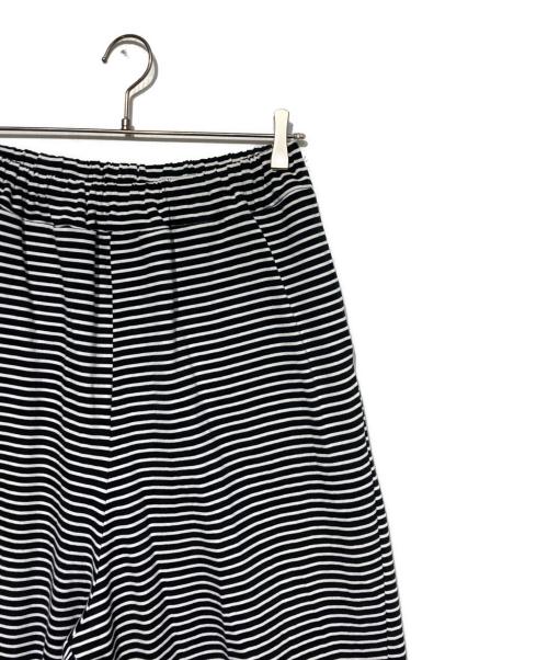 (g)(グラム)（グラム）(g)(グラム) (グラム) DELAVE BORDER OVAL PANTS ホワイト×ブラック サイズ:Fの古着・服飾アイテム