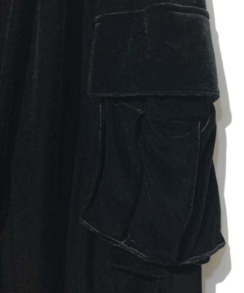 TAAKK（ターク）TAAKK (ターク) PAINTED VELVET CARGO PANTS ブラック サイズ:2の古着・服飾アイテム