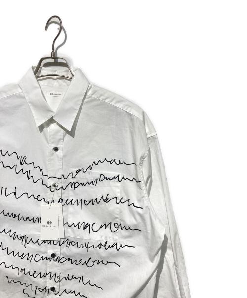 HERALBONY（ヘラルボニー）HERALBONY (ヘラルボニー) レギュラーカラーシャツ「heart-mm2024」 ホワイト サイズ:Lの古着・服飾アイテム