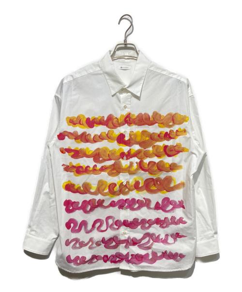 HERALBONY（ヘラルボニー）HERALBONY (ヘラルボニー) レギュラーカラーシャツ「red gradation brush1-mm2025」 ホワイト サイズ:Ｌの古着・服飾アイテム