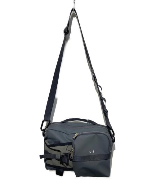 CIE（シー）CIE (シー) GRID3 BOTTLE SHOULDER BAG グレーの古着・服飾アイテム