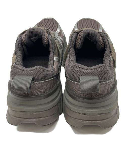 NIKE（ナイキ）NIKE (ナイキ) V2K RUN ローカットスニーカー グレー サイズ:26.5の古着・服飾アイテム