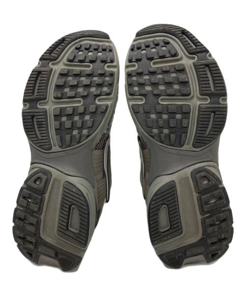 NIKE（ナイキ）NIKE (ナイキ) V2K RUN ローカットスニーカー グレー サイズ:26.5の古着・服飾アイテム
