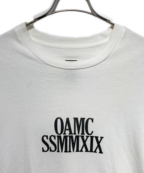OAMC（オーエーエムシー）OAMC (オーエーエムシー) プリントTシャツ ホワイト サイズ:不明の古着・服飾アイテム
