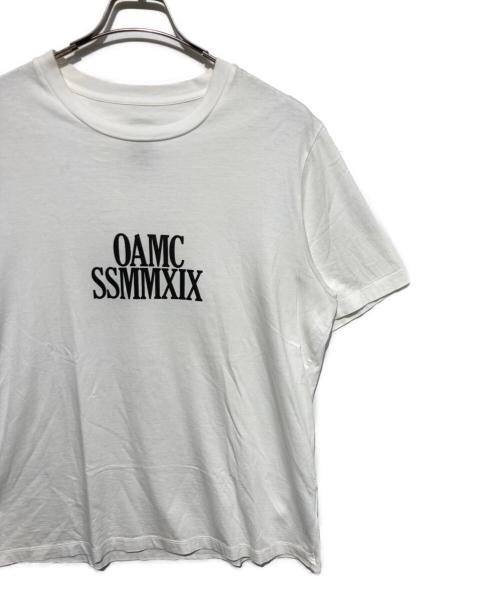 OAMC（オーエーエムシー）OAMC (オーエーエムシー) プリントTシャツ ホワイト サイズ:不明の古着・服飾アイテム