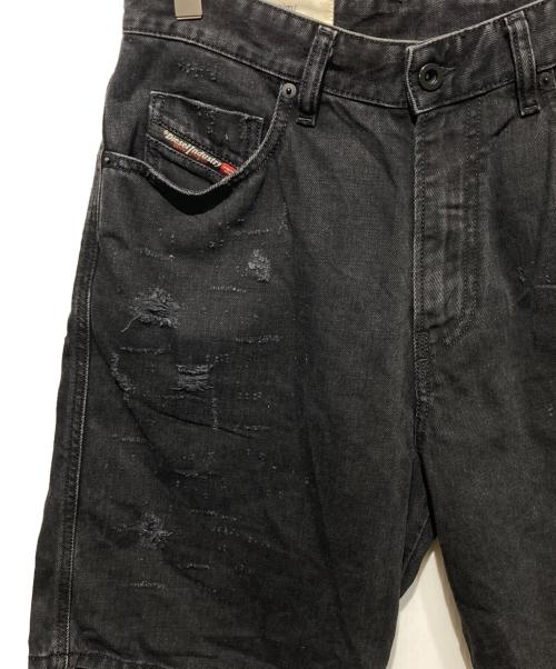 DIESEL（ディーゼル）DIESEL (ディーゼル) ダメージ加工デニムハーフパンツ ブラック サイズ:W28の古着・服飾アイテム