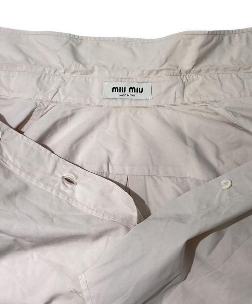 MIU MIU（ミュウミュウ）MIU MIU (ミュウミュウ) カットオフ クロップドシャツ ピンク サイズ:40の古着・服飾アイテム